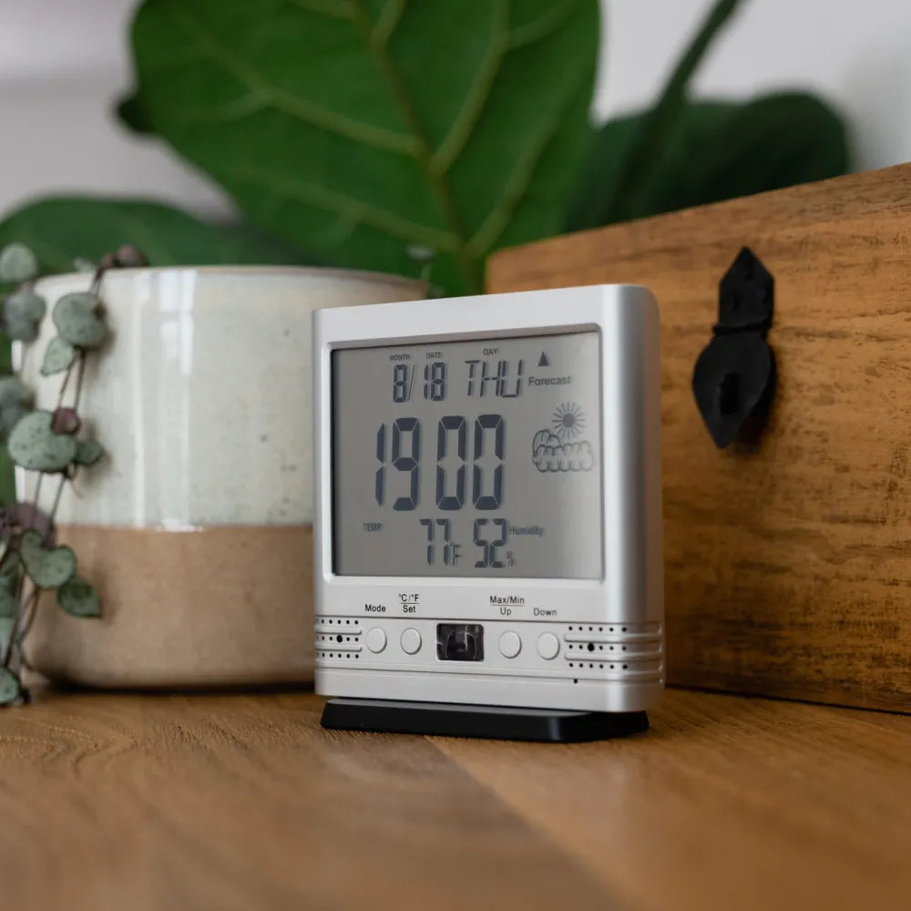 LawMate PV-TM10FHD Thermometer & Clock